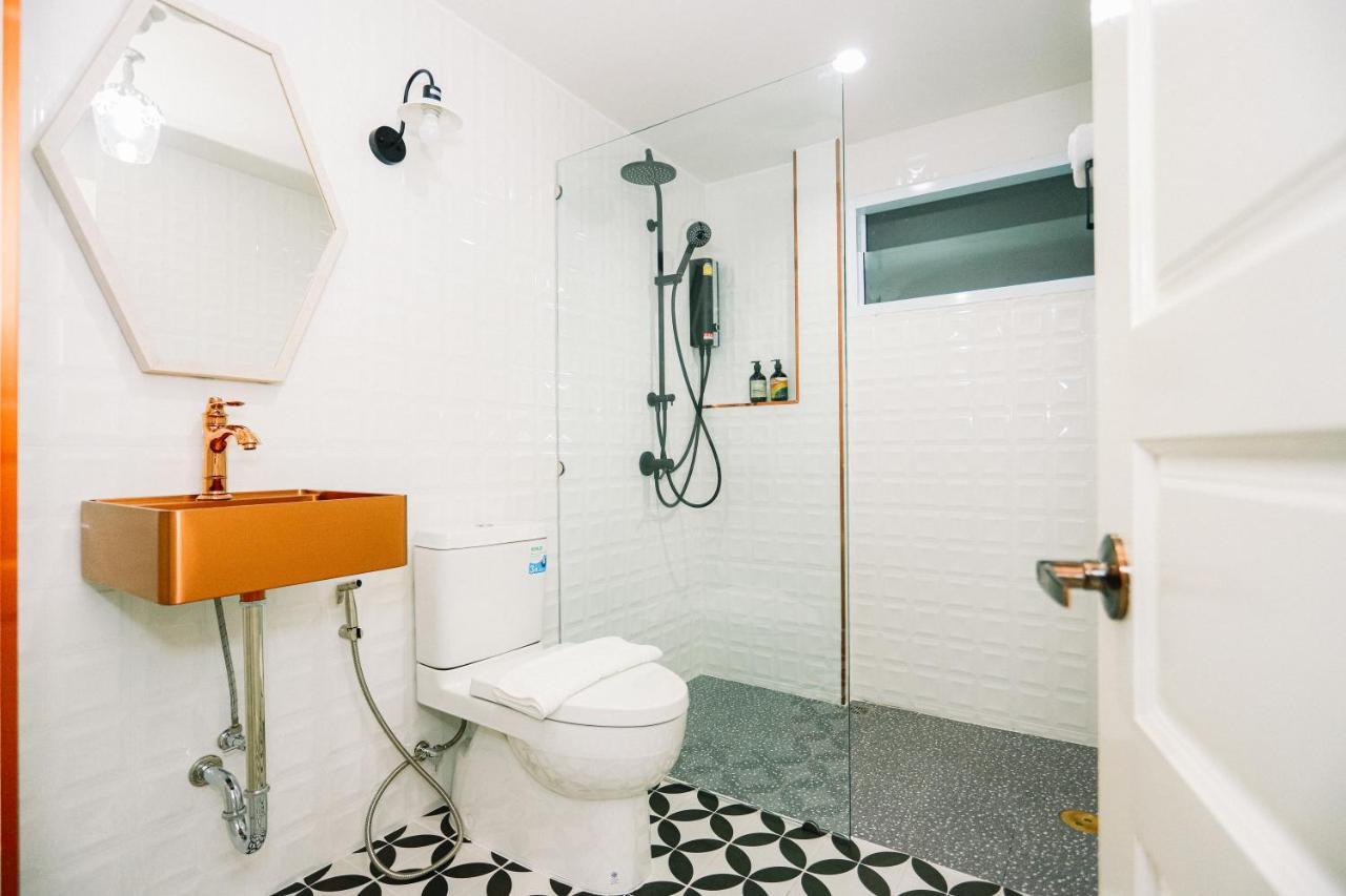 Chertel Poshtel Ban Chamun Exteriör bild